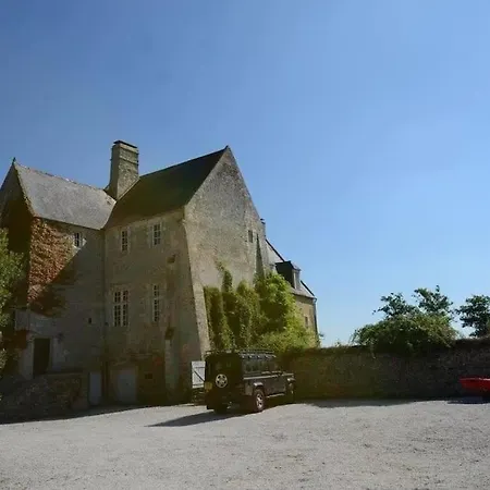 Le Chateau De Neuilly La Foret Дом отдыха *