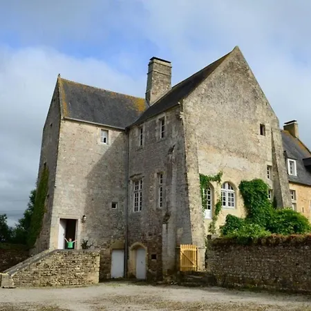 Сasa de vacaciones Le Chateau De Neuilly La Foret Isigny-sur-Mer