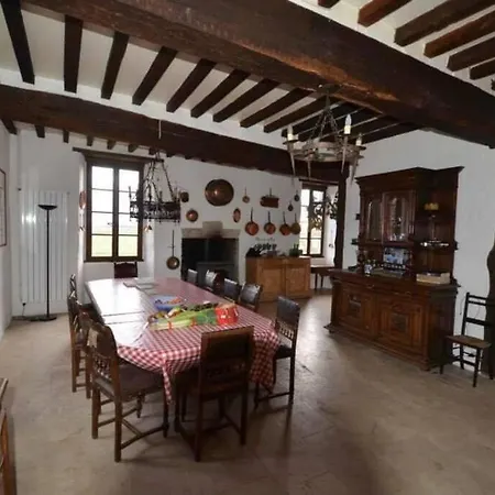 Le Chateau De Neuilly La Foret Holiday home *